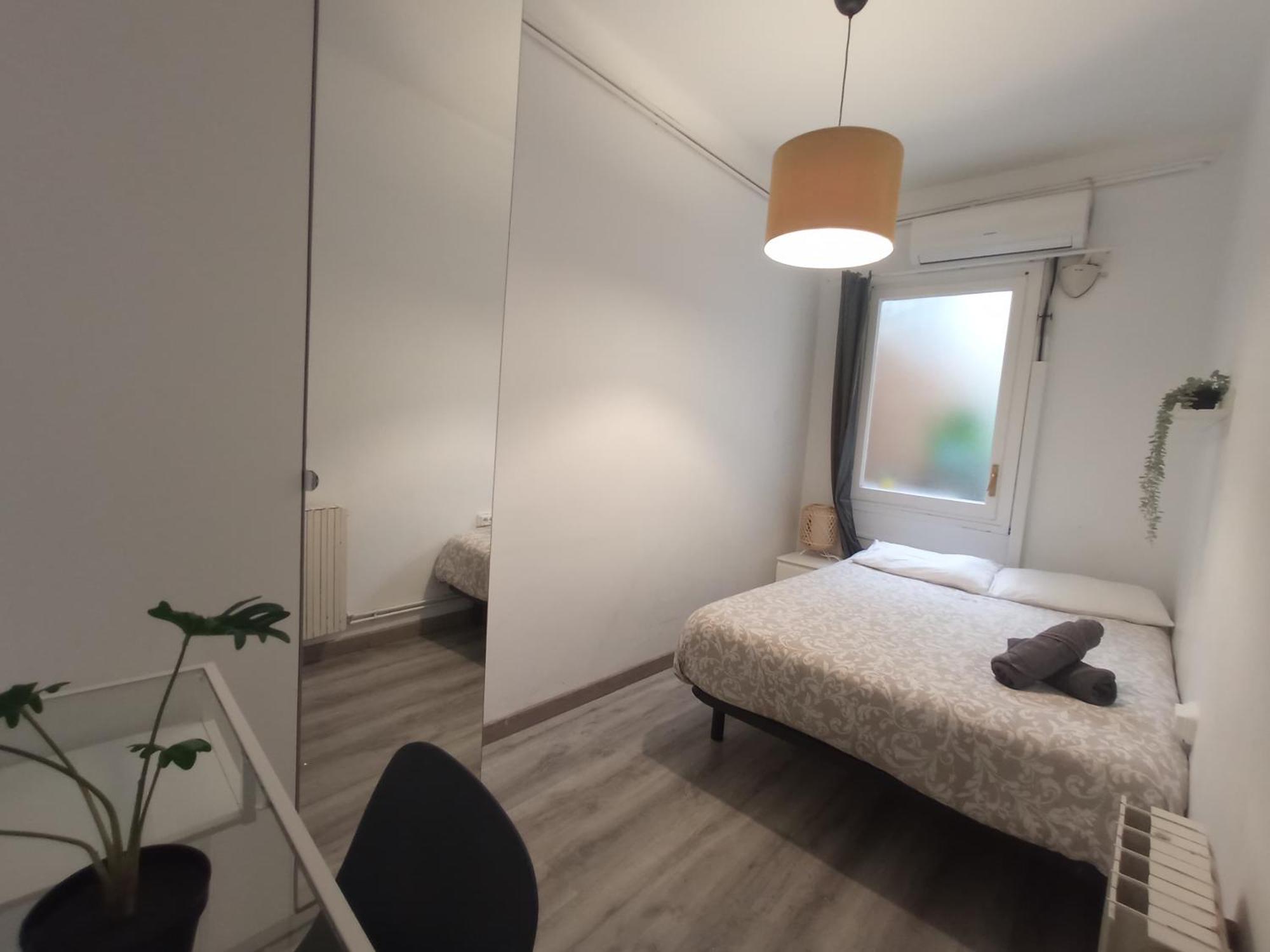Private Rooms On Tamarit Street Barcelona Zewnętrze zdjęcie