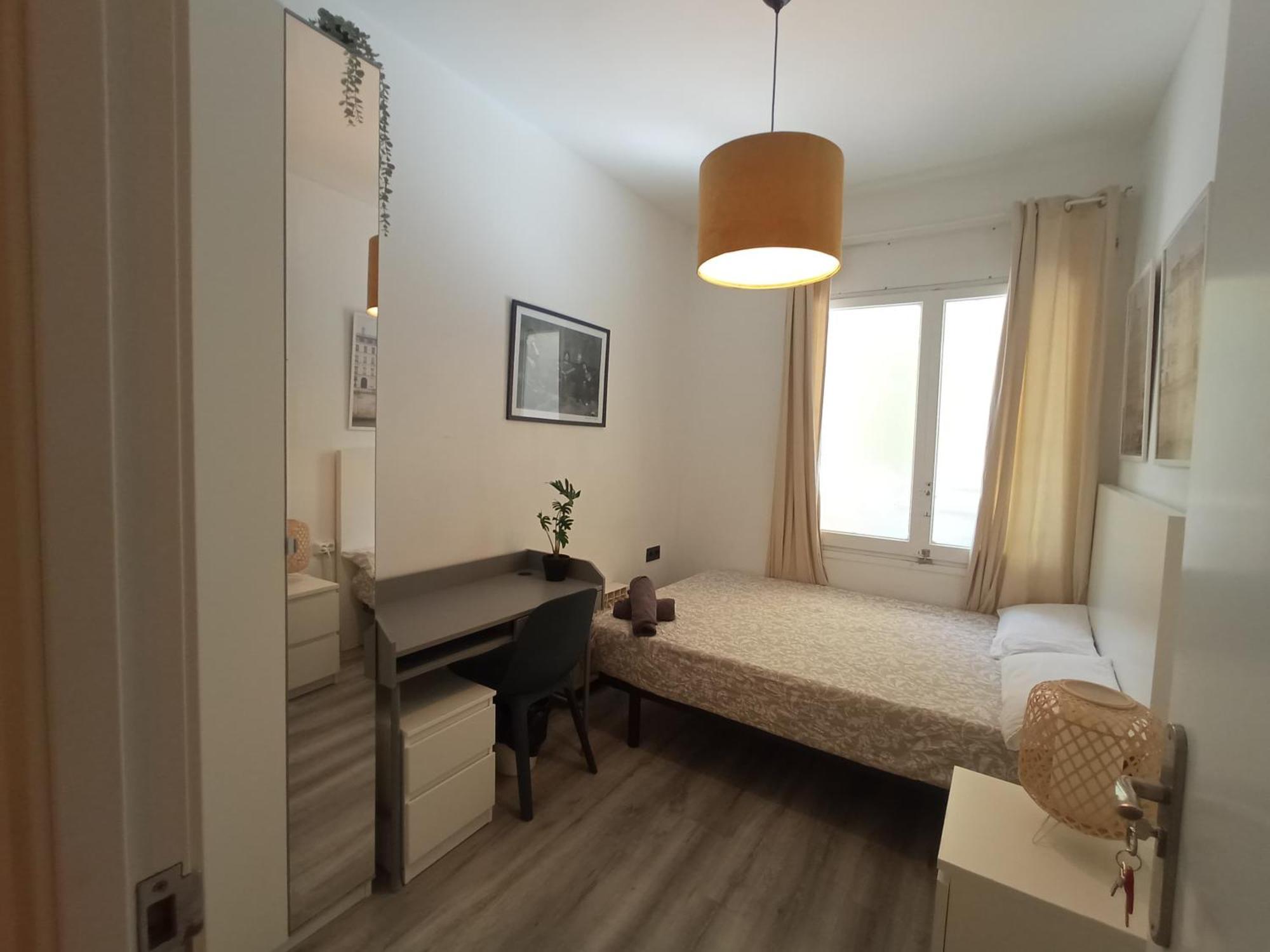Private Rooms On Tamarit Street Barcelona Zewnętrze zdjęcie